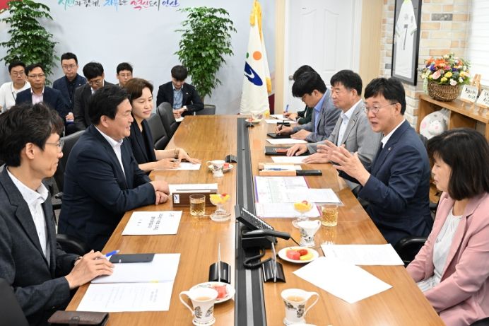이민근 안산시장, 임병택 시흥시장 만나 시화호 가치증진 협력 논의