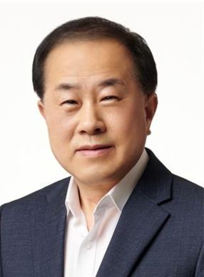 김용호 위원장