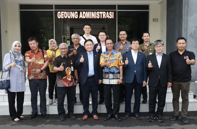 김영환 충북도지사 중부자바주에서 유학생 유치를 위한 광폭행보