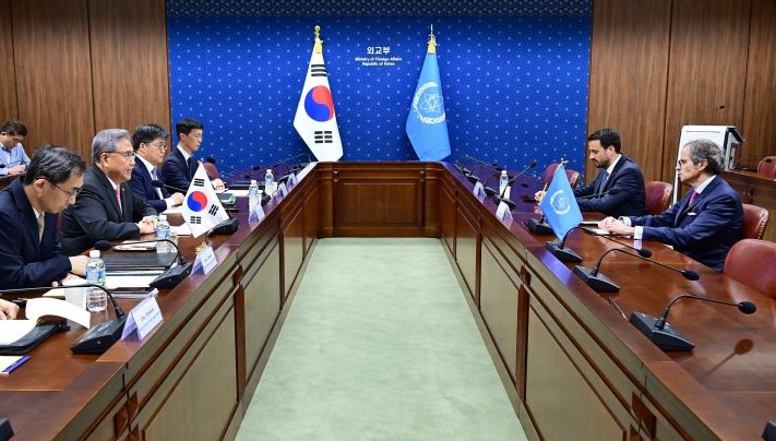 박진 외교부장관, IAEA 사무총장 접견