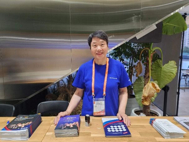 자원봉사자 강순자님(강릉아트센터 현장안내)