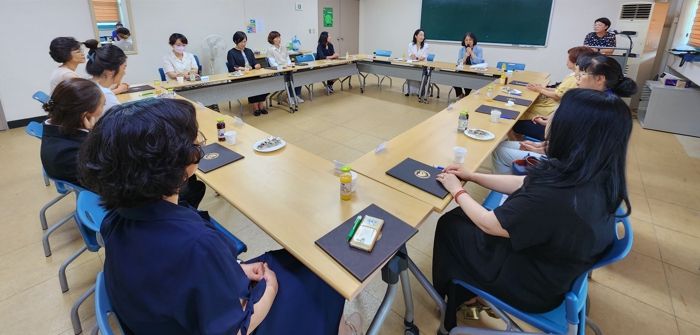 남원여성새로일하기센터 직업교육훈련 국비지원“시니어케어 전문가 과정”수료식