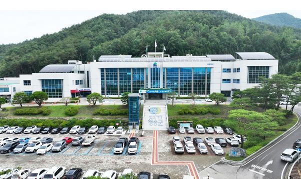 청송군청 전경