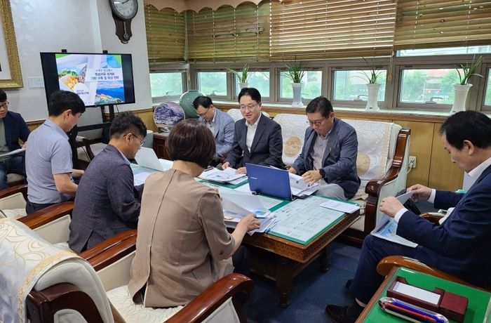목포시가 목포어묵 식품안전관리 인증 기준에 맞는 가공공장 건립을 위해 연구용역 착수보고회를 가졌다.