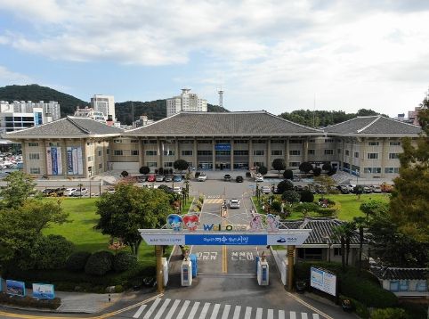 여수시가 지역 농․수산품 수출 대체지원사업비를 선착순으로 신청 받는다.