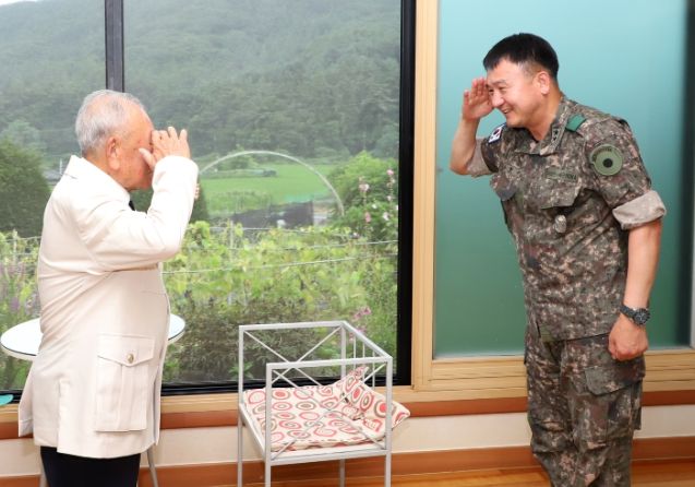 육군제2신속대응사단 국가유공자 방문